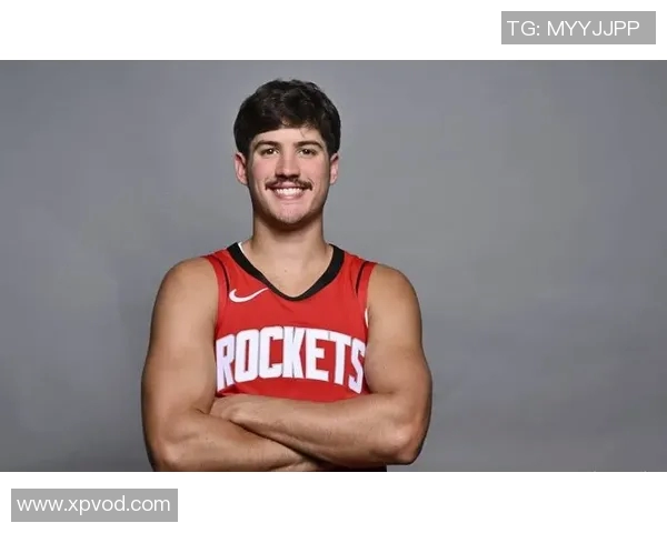 火箭队签下新秀球员，为球队未来打下坚实基础